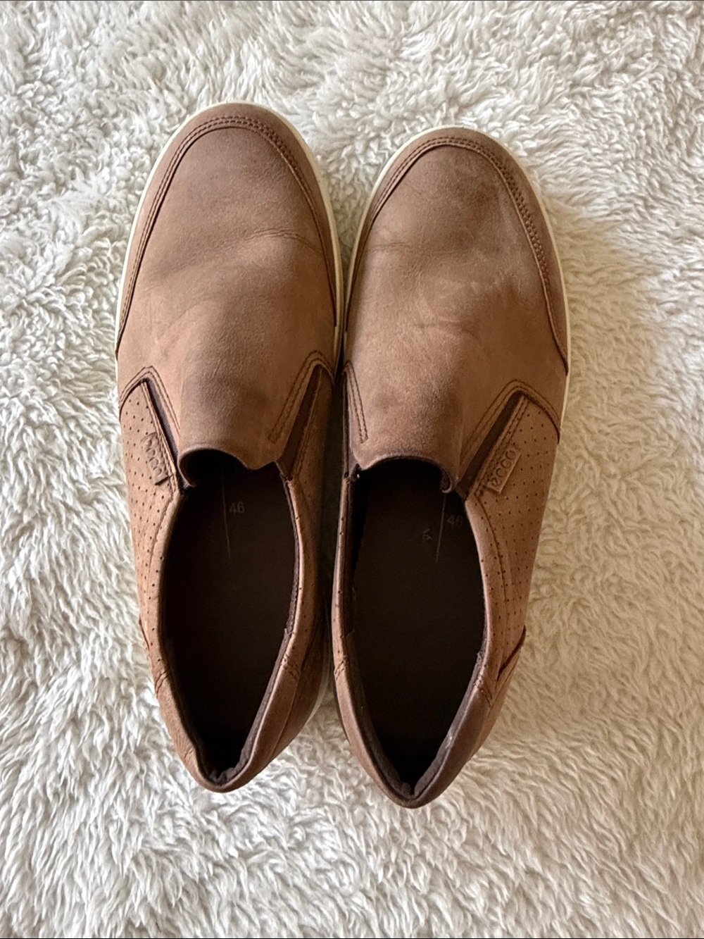Ecco Men's Slip-On Loafers in Light Brown Suede